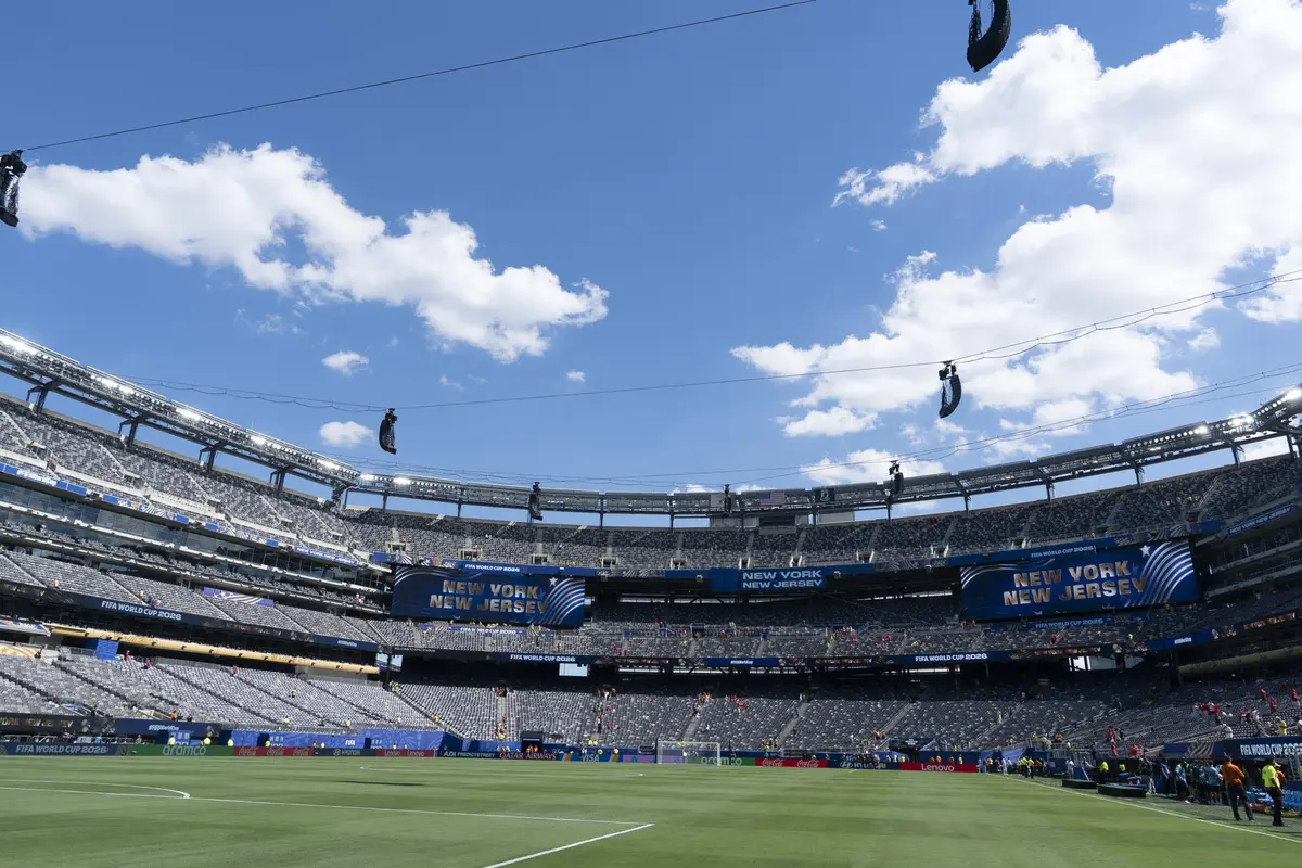 El difícil acceso al estadio sede de la final y la polémica por elevado precio del tren