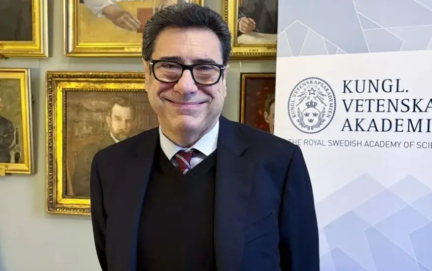 Nobel de Economía: la IA destruirá empleos antes de crear otros nuevos