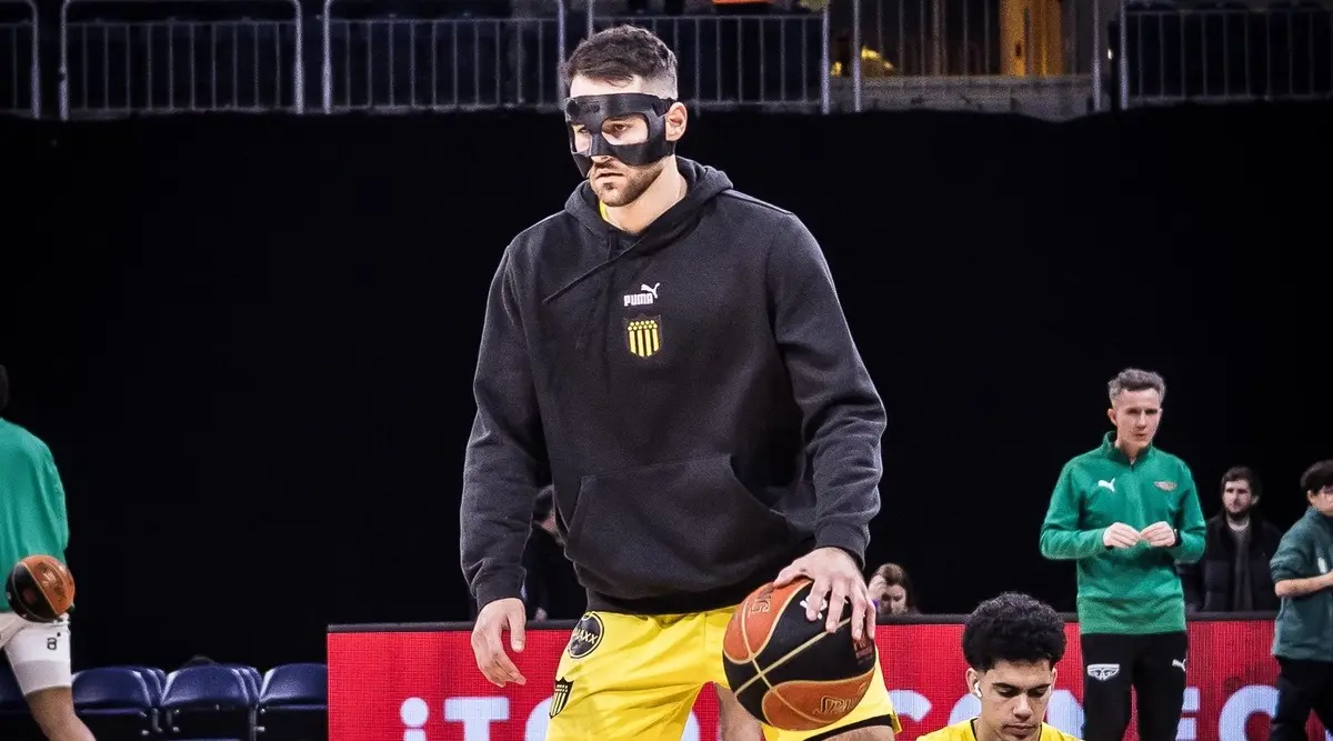 Básquet: Peñarol y Aguada están jugando la cuarta final de la Liga en el Antel Arena