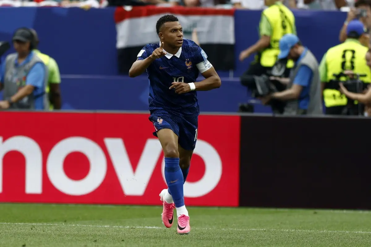 Mundial 2026: Francia está derrotando 1-0 a Irak, en partido suspendido por tormentas