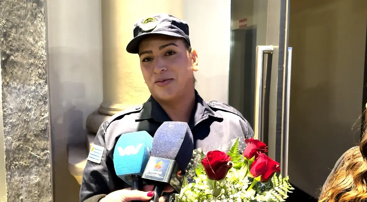 “Hubo cosas que me molestaron”: quién es la primera mujer trans en convertirse en policía