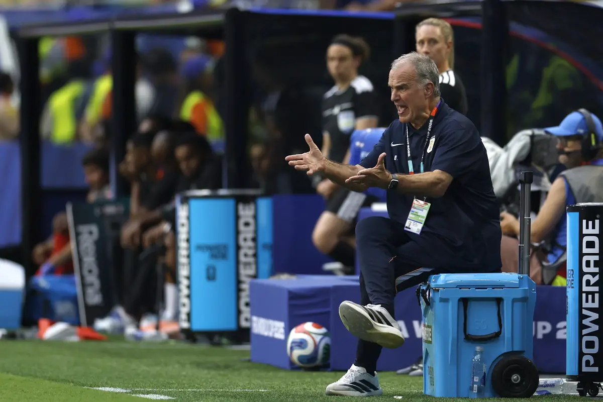 Mundial: Marcelo Bielsa proyecta cambios en el equipo para el duelo clave ante España