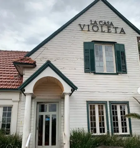 La Casa Violeta, icónico restaurante de Montevideo con tres décadas, cerró sus puertas