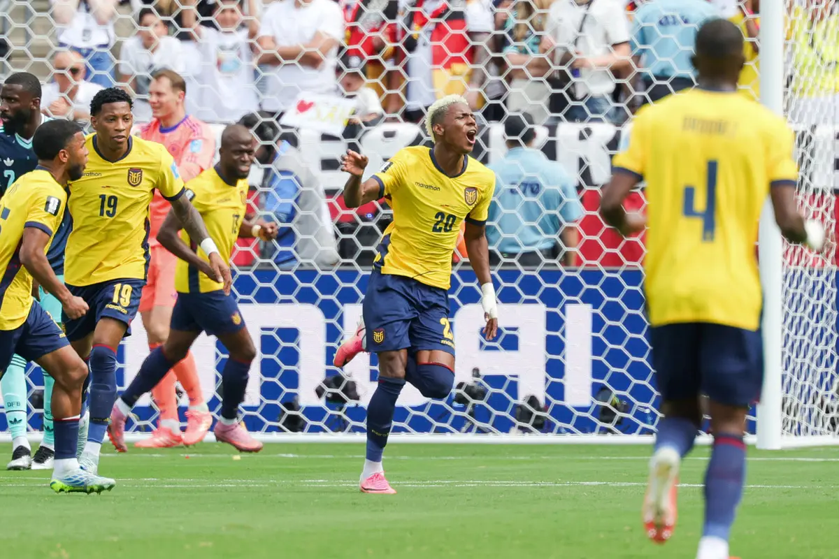 Mundial: Ecuador se plantó, venció 2-1 a Alemania en Nueva Jersey y sigue de largo