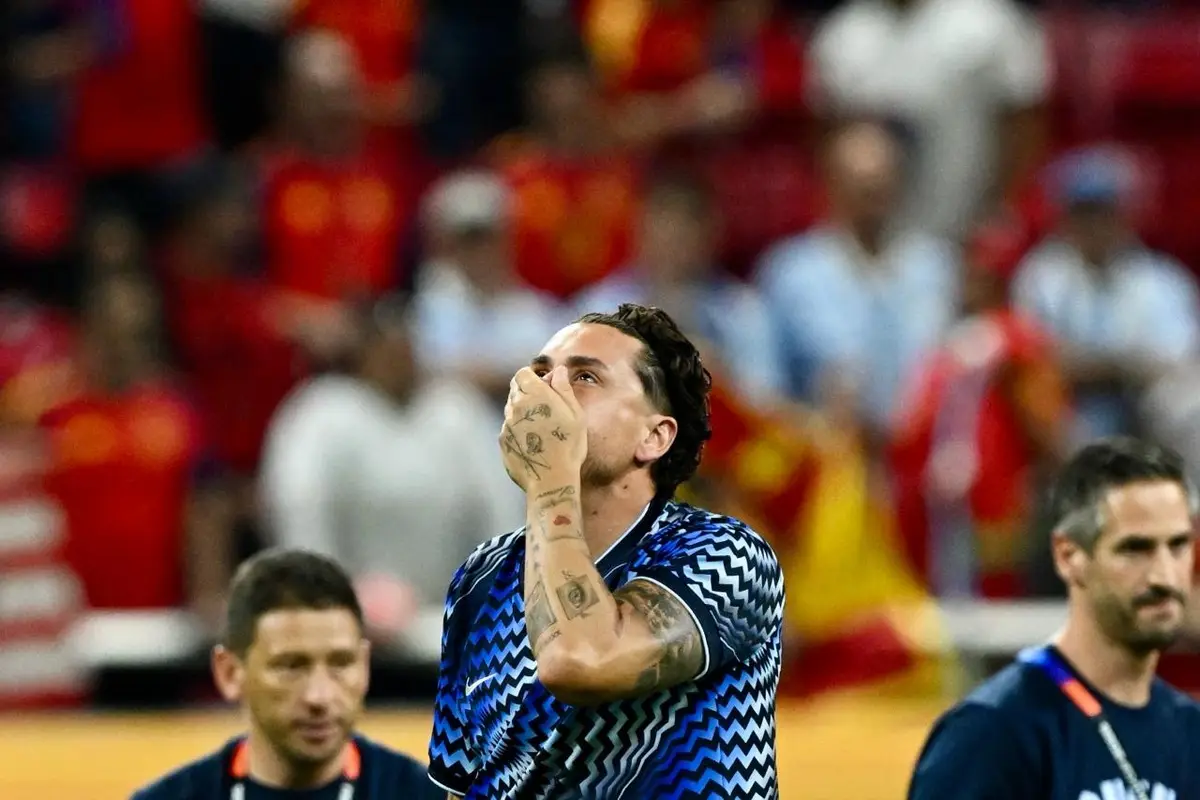 Campeón mundial con Argentina tildó de “pecho frío” a Uruguay y español defendió a Muslera