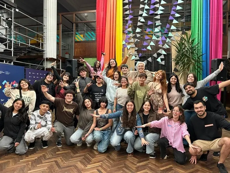 “Terminar a tu manera”: la opción en Flores para jóvenes con materias pendientes de liceo