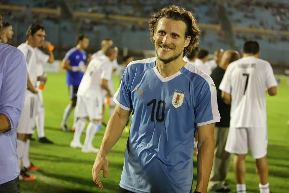 “Uruguay tiene que pasar el grupo, no hay excusas”: Forlán por su expectativa del Mundial