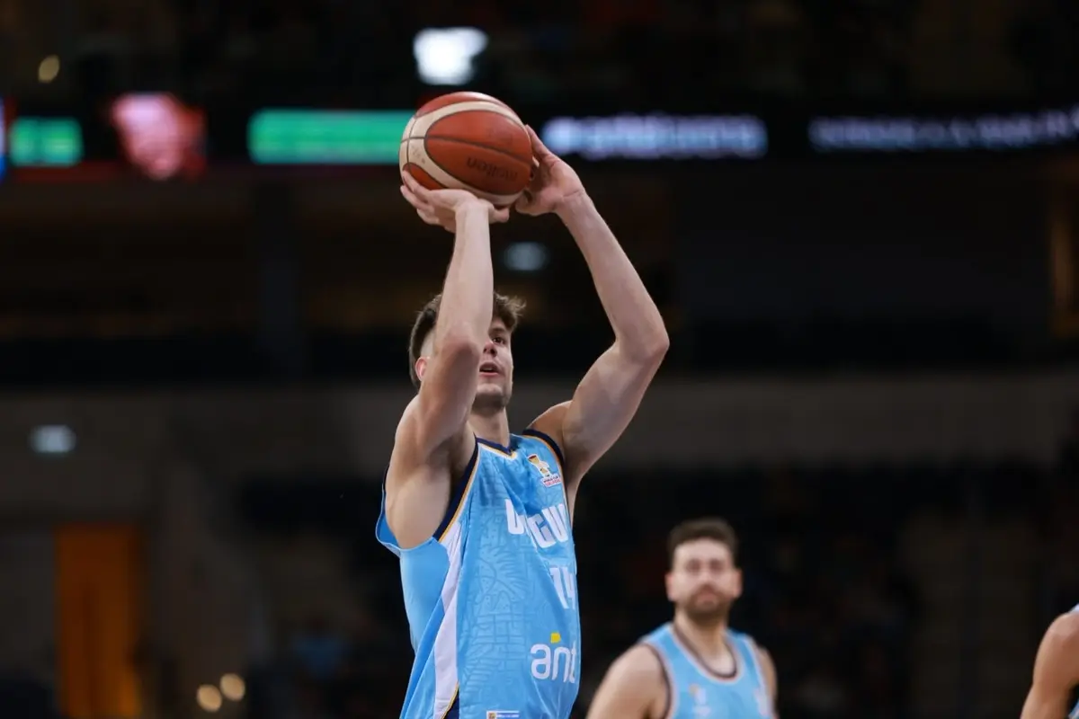 Básquet: Uruguay está enfrentando a Cuba en el Antel Arena por las Eliminatorias