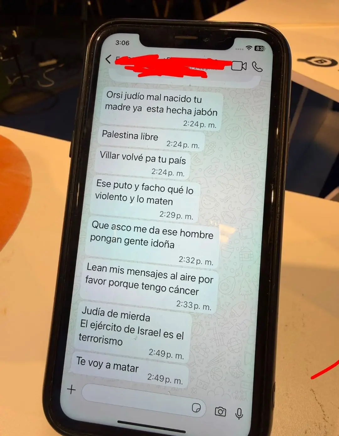 “No pienso modificar mi rutina”: la historiadora amenazada en vivo en Canal 5