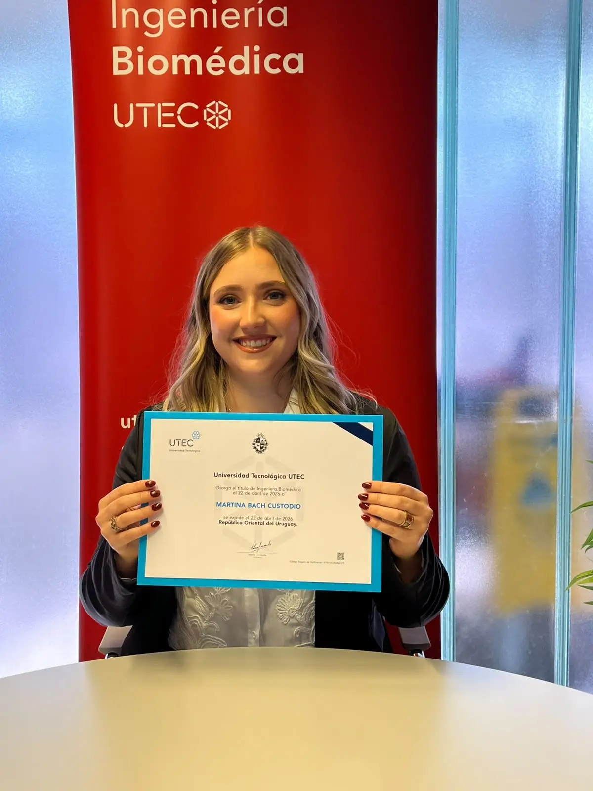 Martina Bach, la artiguense que es la primera mujer en recibirse de ingeniera biomédica