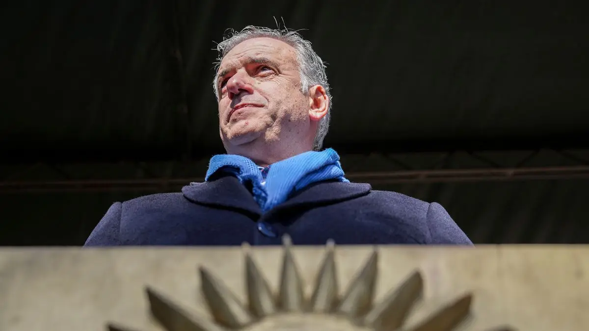 El gobierno está golpeado por errores propios y el desgaste de la oposición, aunque tiene oportunidades de recuperarse