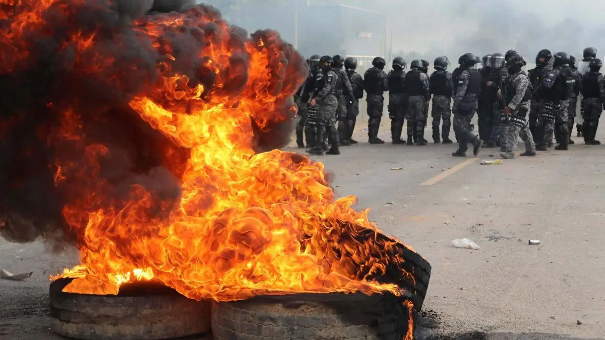 El presidente de Bolivia podrá recurrir a militares para desbloquear rutas en las protestas