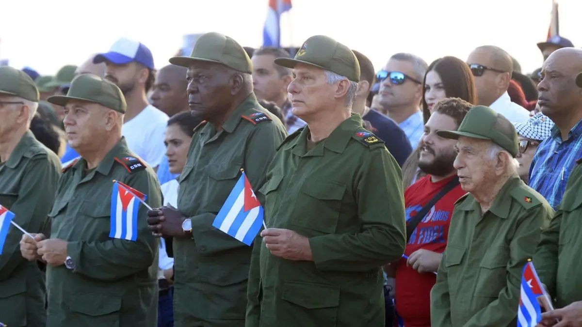 Cuba vira hacia el mercado: las claves del giro económico que vota la Asamblea Nacional