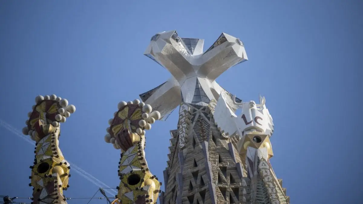 A cien años de la muerte de Gaudí, la Sagrada Familia se convirtió en la iglesia más alta del mundo