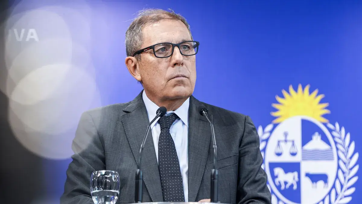 El gobierno impulsa la “interconexión e interoperabilidad entre las bolsas” uruguayas