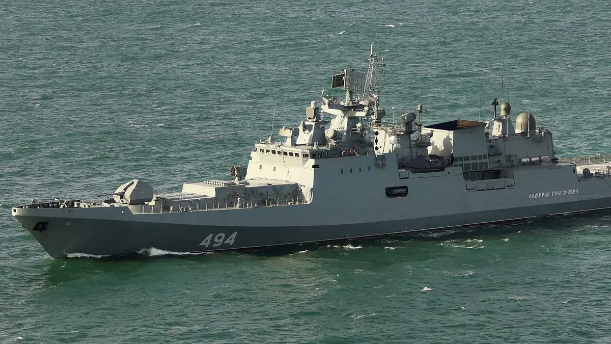 Rusia confirmó disparos de advertencia de buque militar a un yate británico