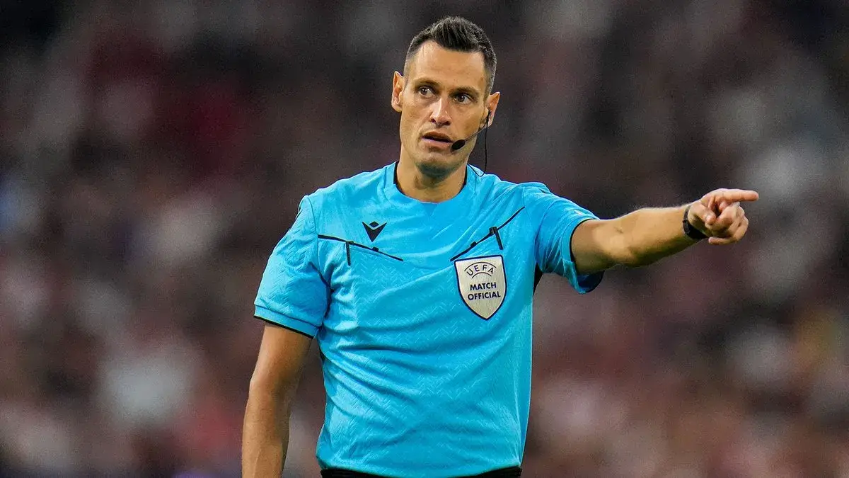 ¿Quién es Mariani, el árbitro para el debut de Uruguay?