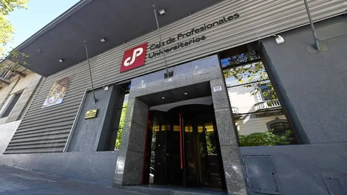 Caja de Profesionales: gobierno dejaría sin efecto cobro de timbres a consultas médicas