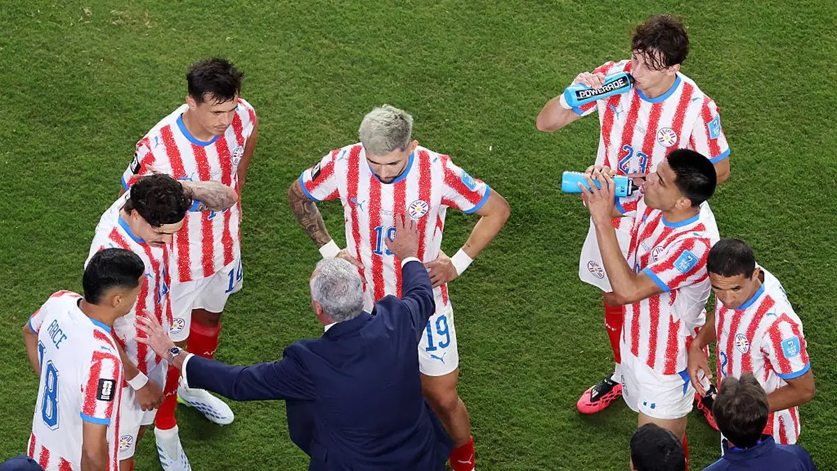 Paraguay igualó ante Australia y clasificó; Turquía sorprendió a Estados Unidos