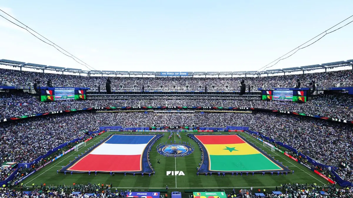 Senegal domina pero no pasa del empate ante Francia