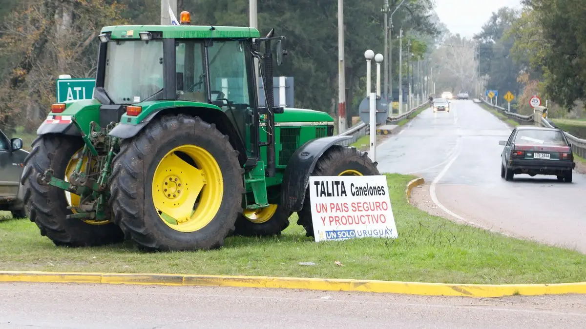 Los cretinos útiles a la derecha