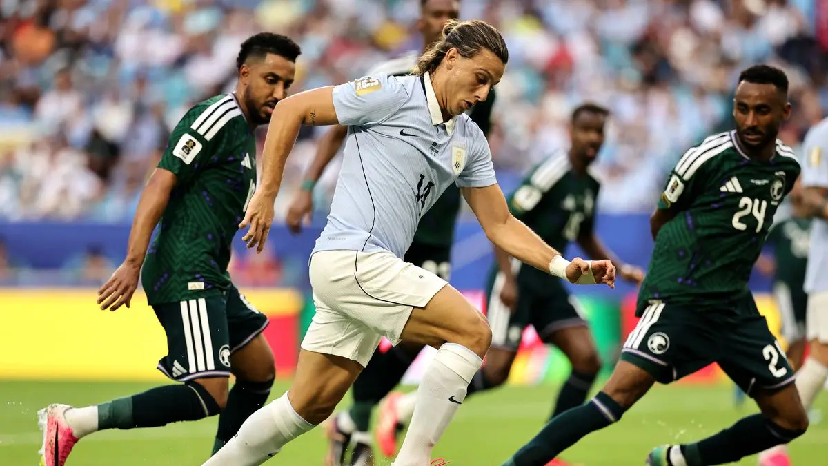 Uruguay luchó pero igualó ante Arabia Saudita en el debut del Mundial