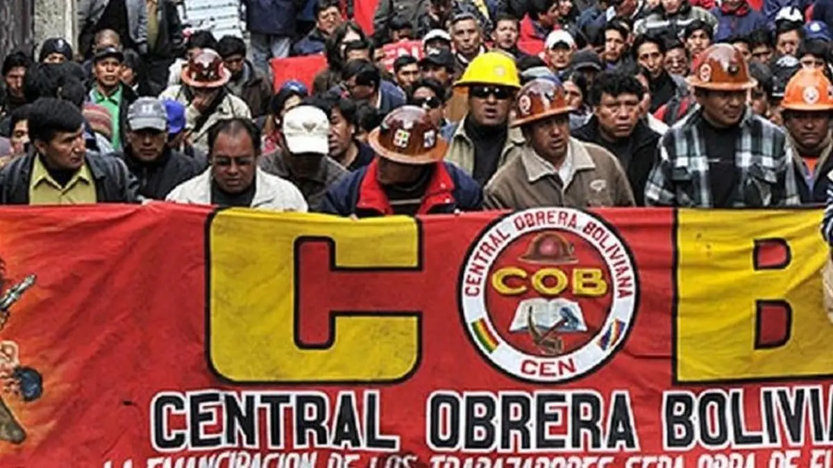 Bolivia: tras firmar acuerdo con Rodrigo Paz, la COB comenzó a levantar los bloqueos