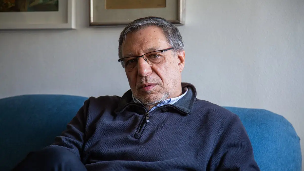 Antonio Ladra: “Una democracia que pierde su base de esperanza se vuelve una estructura vacía”