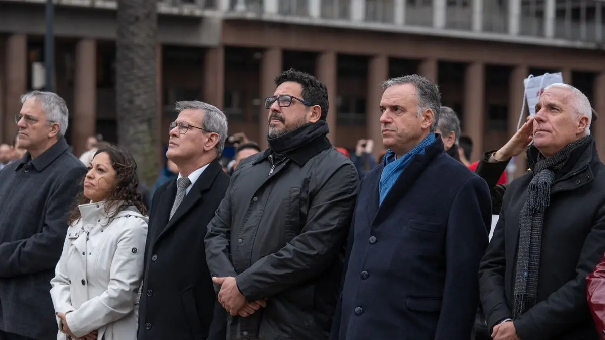 Orsi encabezó aniversario del natalicio de Artigas frente al mausoleo