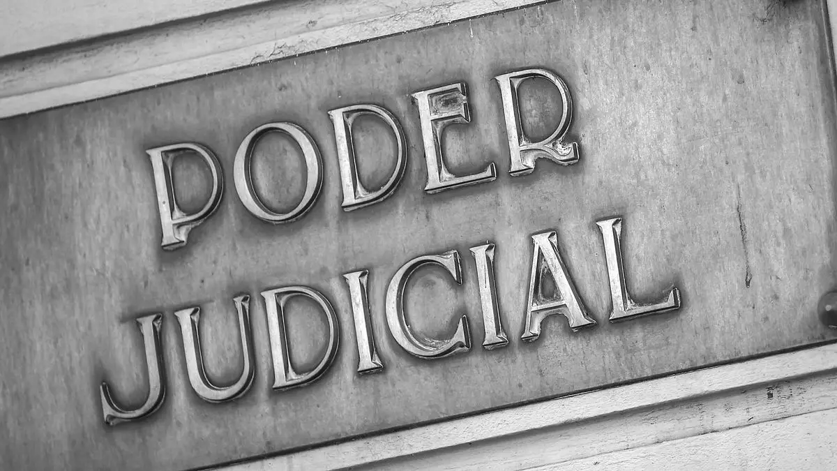¿Proteger a las víctimas o impedir que los inocentes se defiendan?