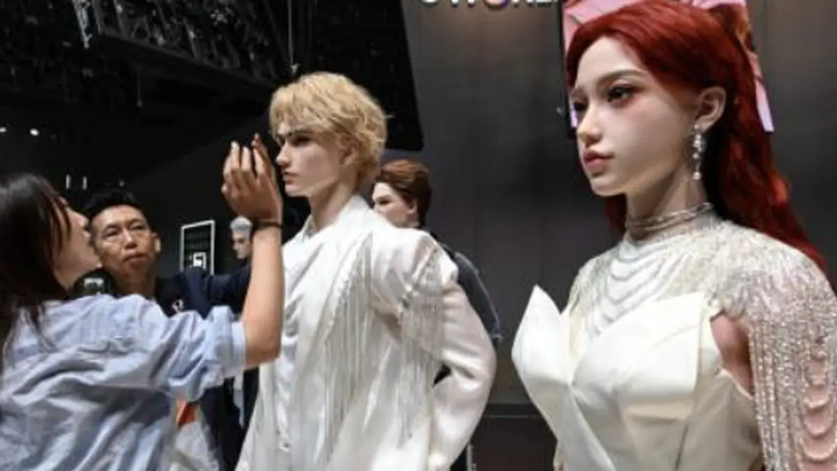 Robots humanoides para combatir el aislamiento: China estrena androides con apariencia hiperrealista