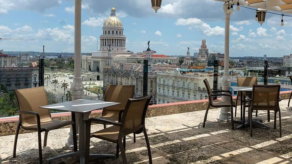 Por qué Iberostar y Blue Diamond, dos cadenas hoteleras clave en la industria turística de Cuba, abandonan operaciones en la isla “con efecto inmediato”