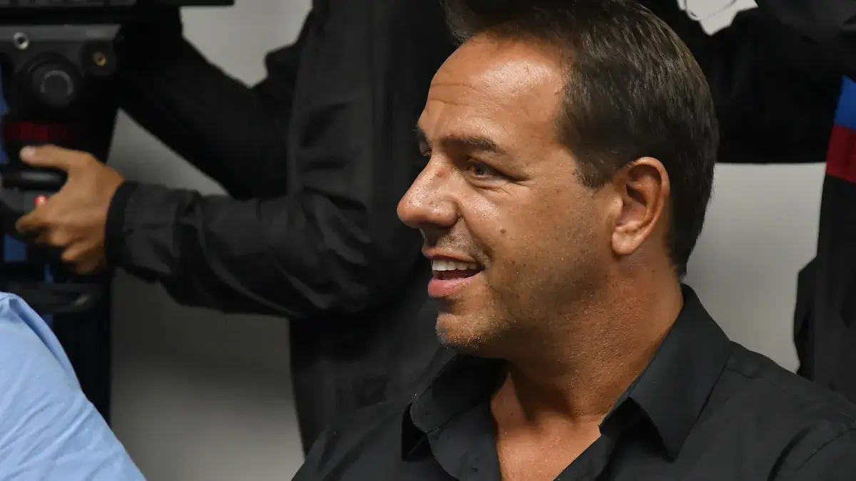 Mirá desde dónde sufrió Ignacio Ruglio, suspendido por el Tribunal de Ética, el costoso triunfo de Peñarol sobre Cerro por el Torneo Intermedio