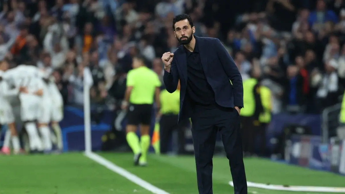 Tras dirigir a Federico Valverde en Real Madrid, Álvaro Arbeloa firmó por tres años en un club de Premier League