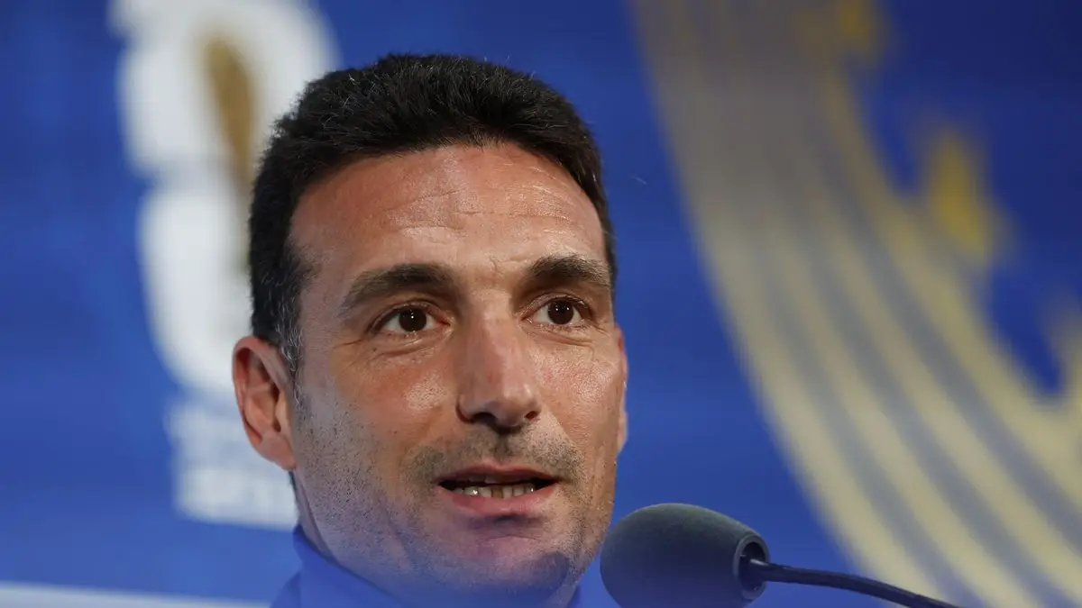 Mundial 2026: Lionel Scaloni habló sobre el estado de Lionel Messi y criticó las pausas de hidratación