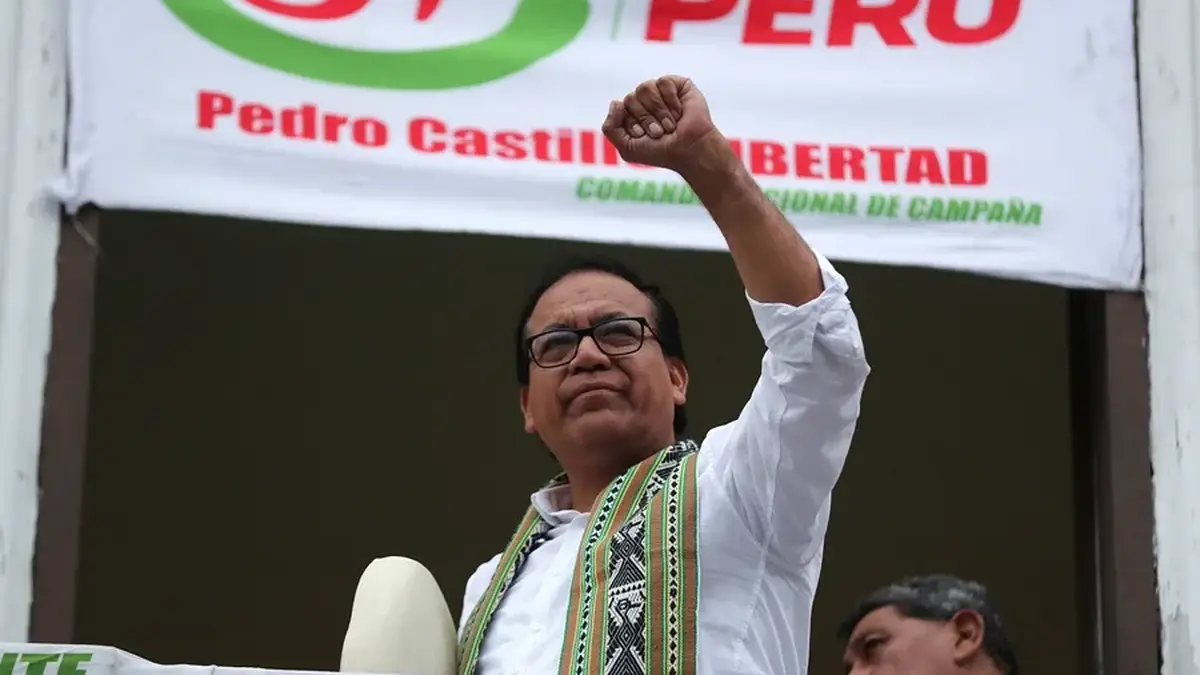 Perú: Sánchez denuncia un “fraude en desarrollo” y anuncia que no reconocerá un eventual triunfo de Keiko Fujimori
