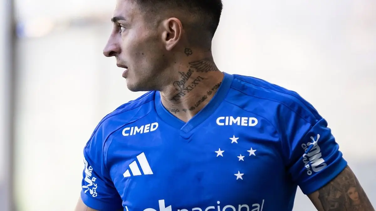 Con el debut de un ex Peñarol y selección argentina, Cruzeiro le ganó 2-0 a Defensor Sporting en el regreso de Mauricio Larriera, en un amistoso disputado en Brasil
