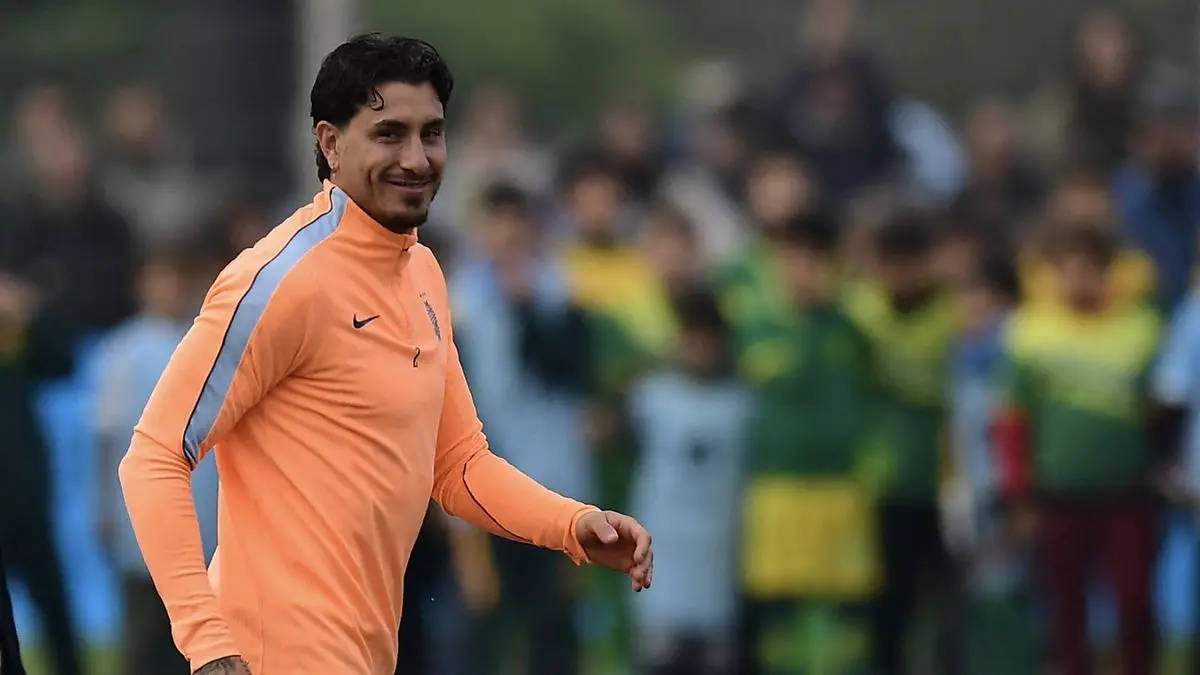 José María Giménez contó cómo evoluciona de su lesión de tobillo y dejó en claro que el capitanato de la selección uruguaya para el Mundial 2026 “se define en el plantel”