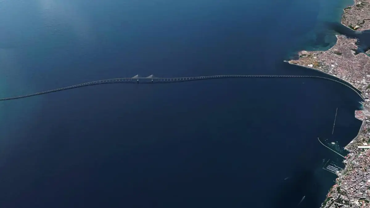 Arrancó la construcción del puente más largo de América Latina que permitirá “ganar espacio” sobre el mar