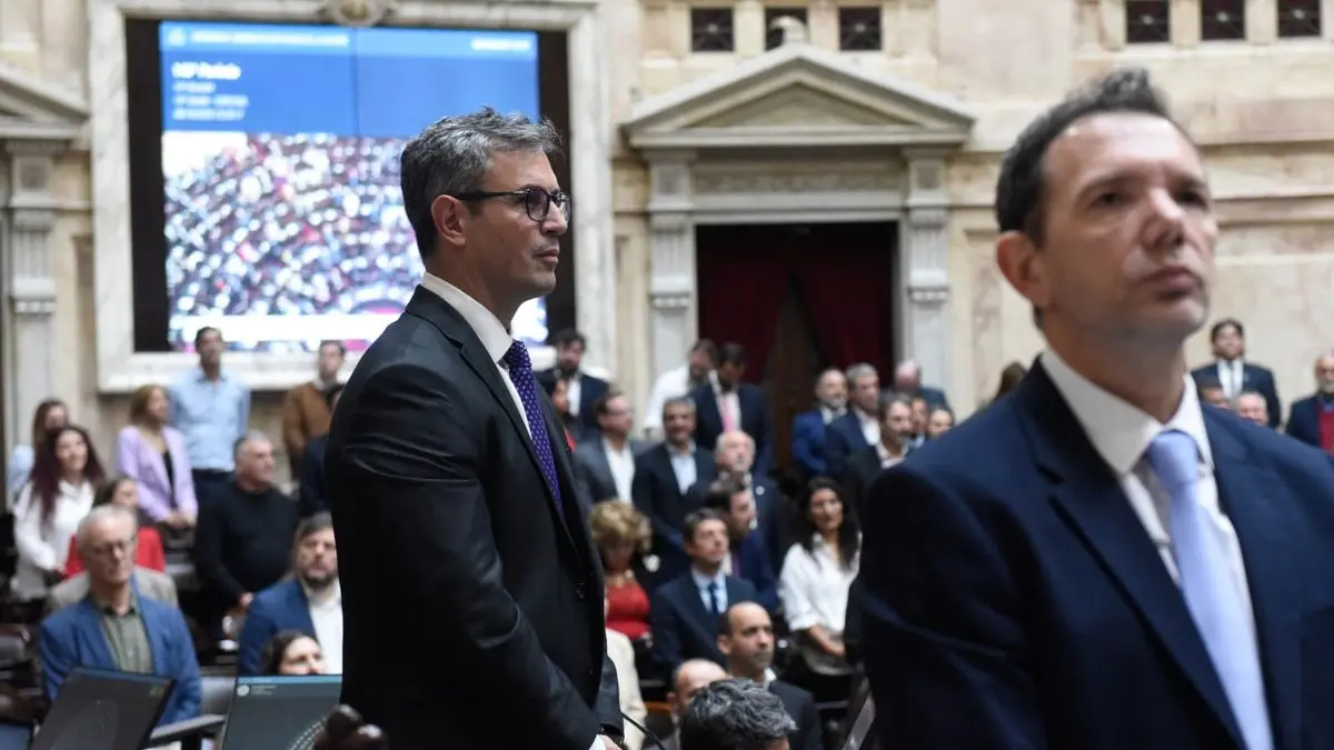 La jugada maestra en Diputados que le da algo de tiempo a Manuel Adorni