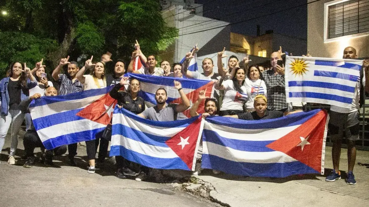 Inteligencia de Brasil alertó que unos 30 cubanos ingresan a Uruguay por día a través de Rivera