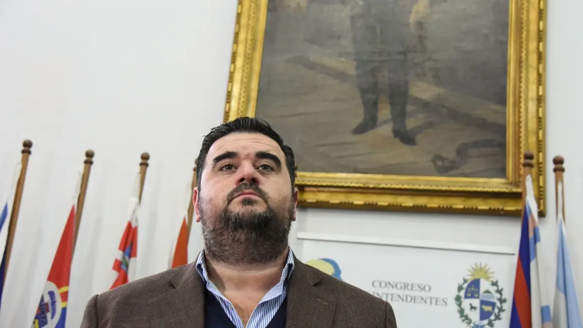 “Lo veo solo al presidente”, dijo Nicolás Olivera tras críticas por patrullaje con blindados del Ejército