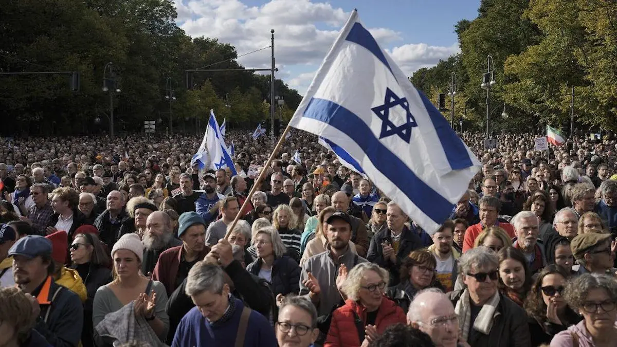 Cuando el antisemitismo vuelve a cruzar la frontera