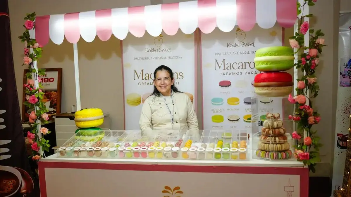 La abogada venezolana que apostó por el negocio de los macarons en Uruguay, es furor en ferias gastronómicas y ya sueña con su primer local