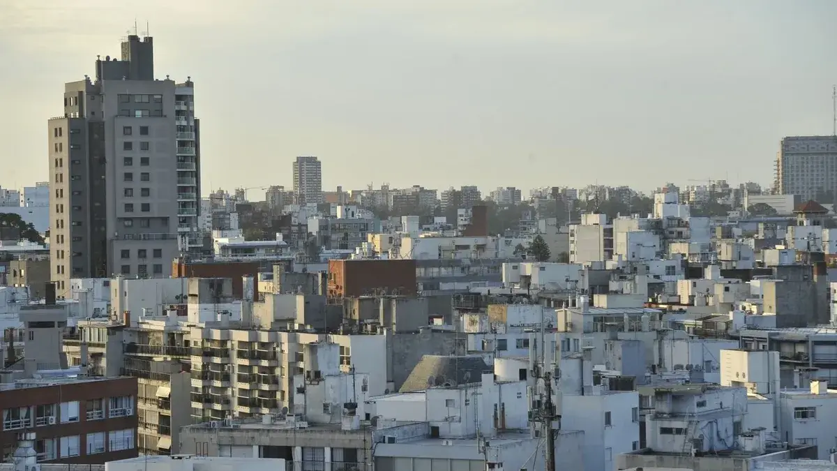 Oficinas tradicionales y locales en galerías: así son los inmuebles comerciales más “golpeados” del mercado