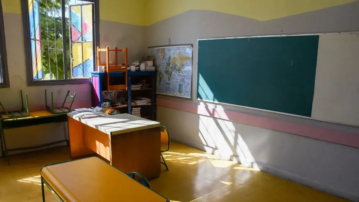 Los docentes uruguayos ven potencial en la IA: ¿por qué la mayoría no la usa?