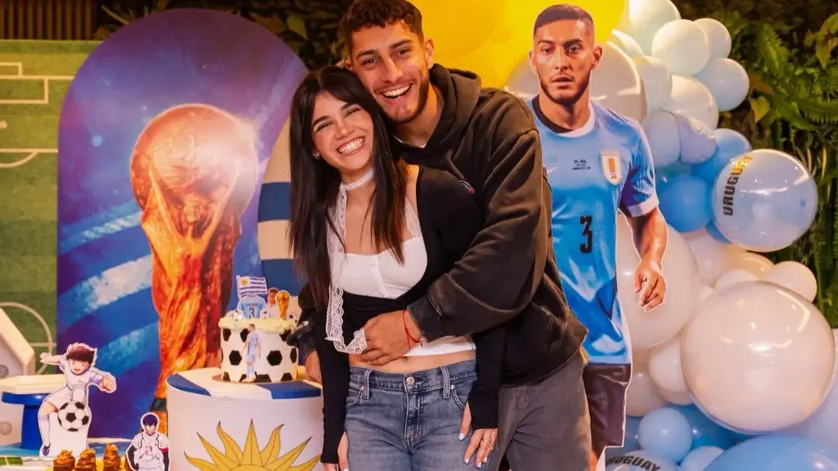 A días de su debut en su primer Mundial, el encuentro de Sebastián Cáceres con su novia, la influencer mexicana Alana Flores, quien tiene casi 5 millones de seguidores en Instagram