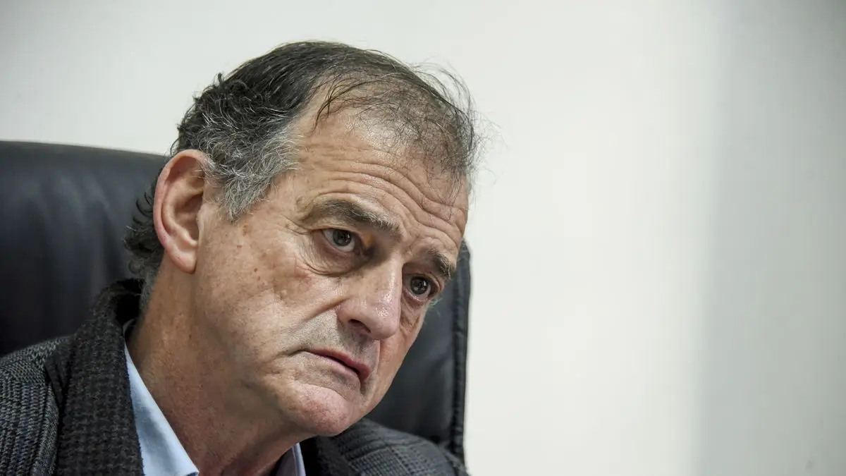 “No va a solucionar nada”: Manini Ríos sobre idea del gobierno de usar vehículo del Ejército para patrullaje