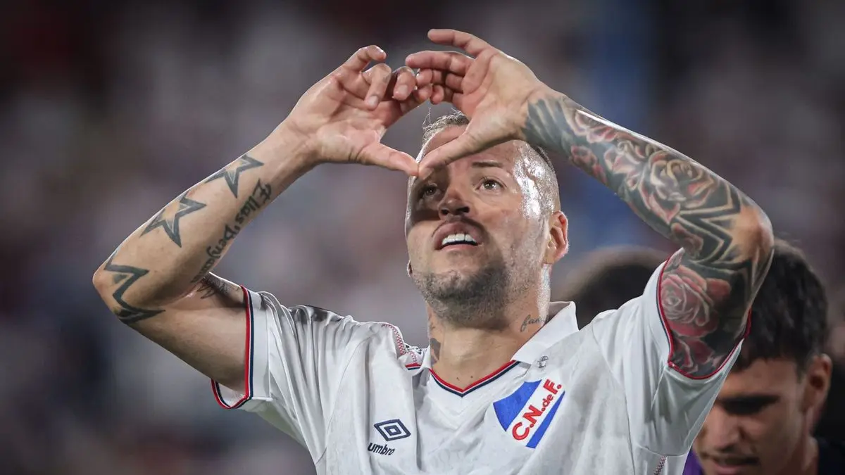 Diente López, Carneiro, Ignacio Suárez... ¿en qué están las salidas de los siete jugadores que no seguirán en Nacional? Los tricolores se enfocan en solucionar sus casos antes de fichar