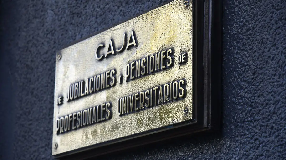Timbres sobre atención médica evidencian nueva descoordinación en el gobierno y tensionan relación con la Caja de Profesionales